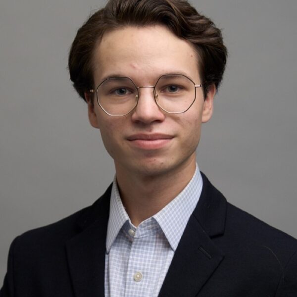Elijah Oaks